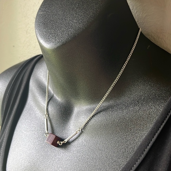 Vintage Sarah Coventry Trendsetter Necklace ~ Wood Cube~ Silver Chain - Picture 8 of 10